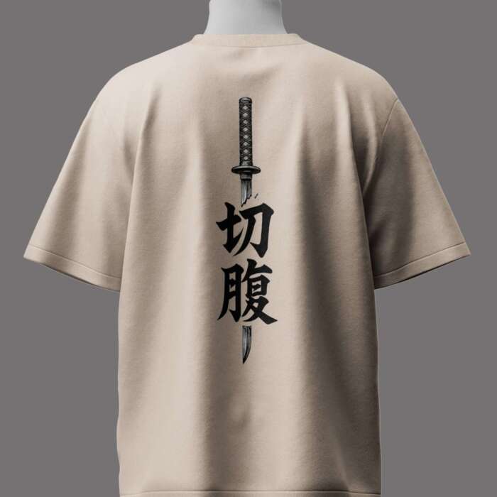 Blade of Silence Tee Essential Oversize T-Shirt